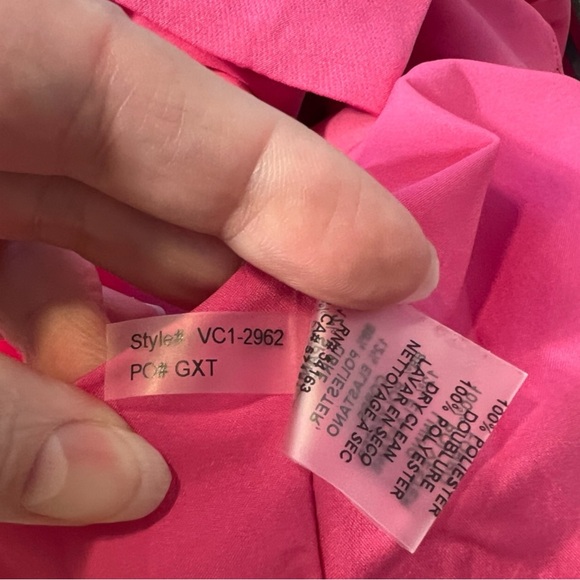 Vince Camuto Women's Sleeveless Halter Dress Barbie Pink - Picture 10 of 10